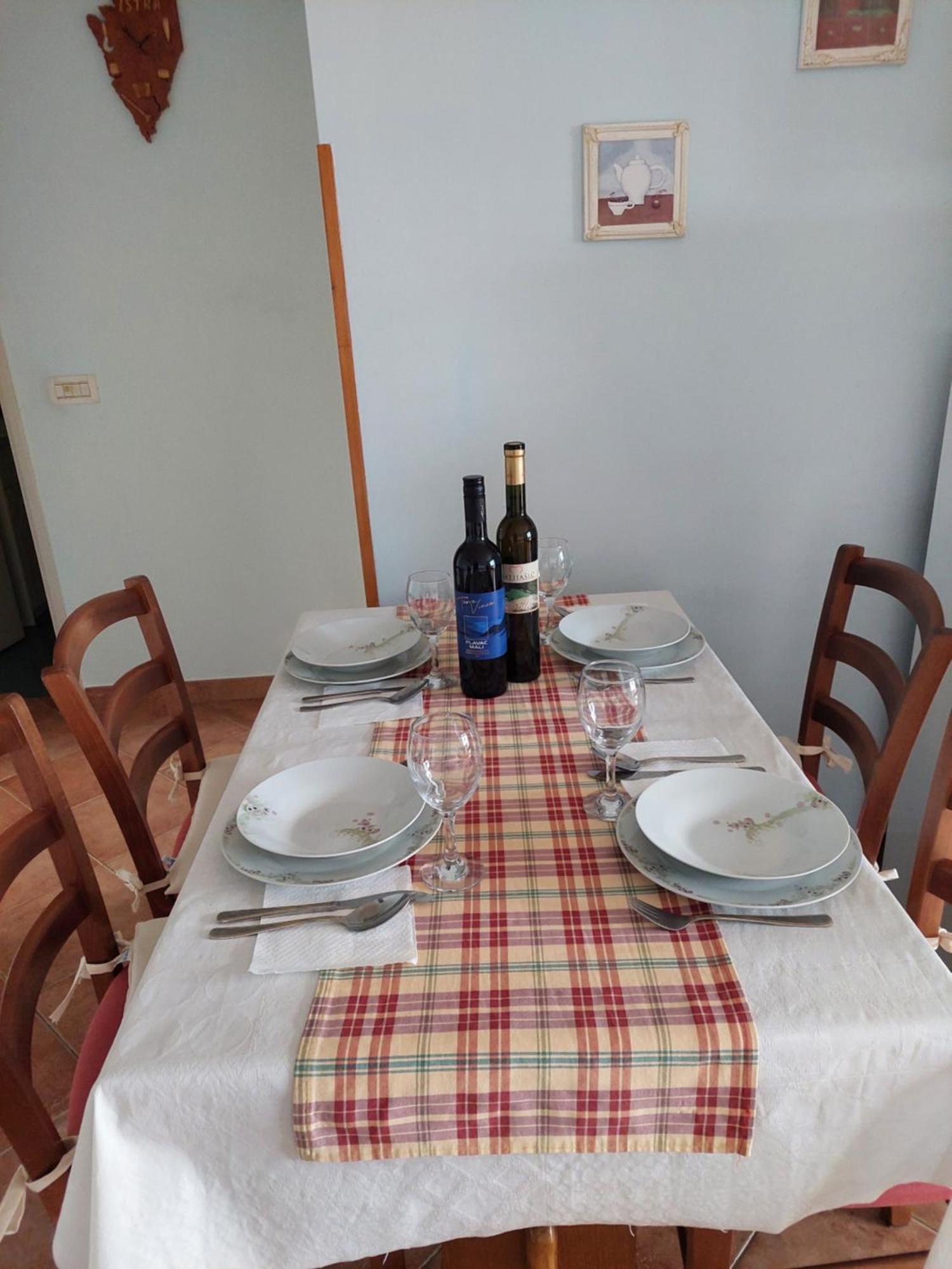 Apartment Fabris Roč Εξωτερικό φωτογραφία