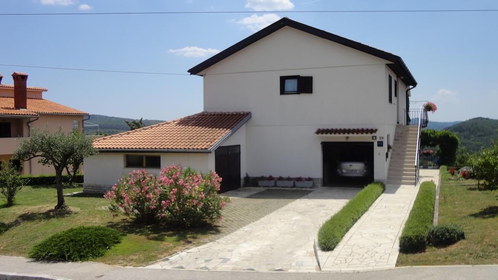 Apartment Fabris Roč Δωμάτιο φωτογραφία